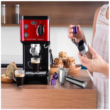 CAFETERA OSTER BVSTECMP65 ROJA Y NEGRA 220V 19 BARES EXPRESSO | Brandimia