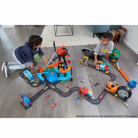 pista de carreras hot wheels autolavado ataque del lagarto