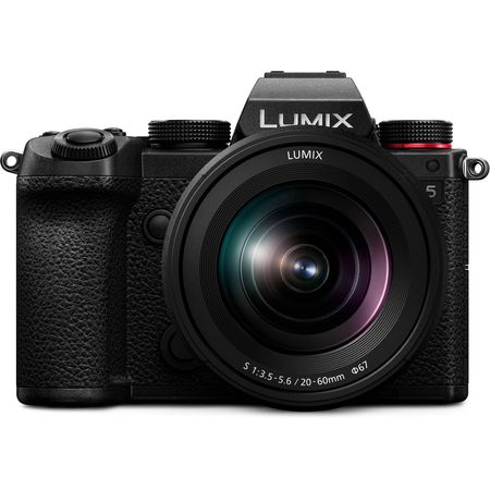 Cámara sin espejo Panasonic Lumix S5 con lente de 20-60 mm