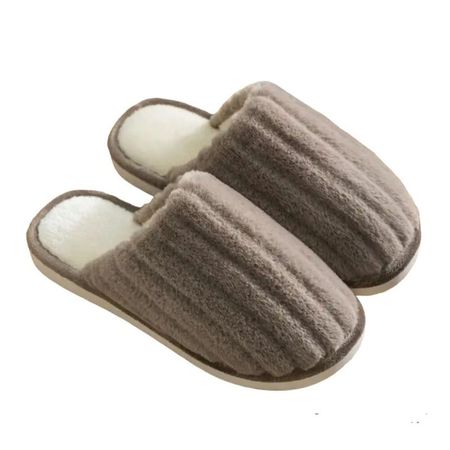 Pantuflas Para Damas Modelo Felpa Marrón Talla 24