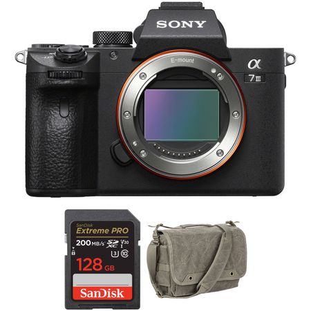 Cámara Digital Mirrorless Sony Alpha A7 Iii con Accesorios para Cuerpo