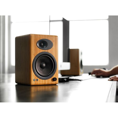 Altavoces para Estantería 2 Vías Audioengine A5+ Pareja Bambú Natural