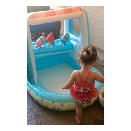 Inflable de Heladeria con Piscina Pequeña Niños
