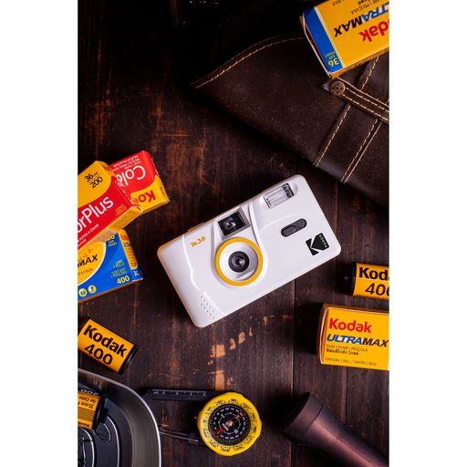 Cámara Kodak M38 amarilla