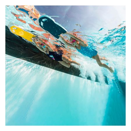 Tabla de Natacion Amarilla con Forma Ergonomica