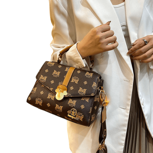 Una cartera microscópica? Así es el bolso de Louis Vuitton más pequeño del  mundo - Ohlalá