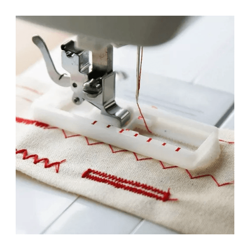 Placa de agujas para maquinas de coser Alfa, Janome y Elna.
