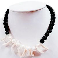 Collar de Perlas Negras con Caracol Marialu Creaciones