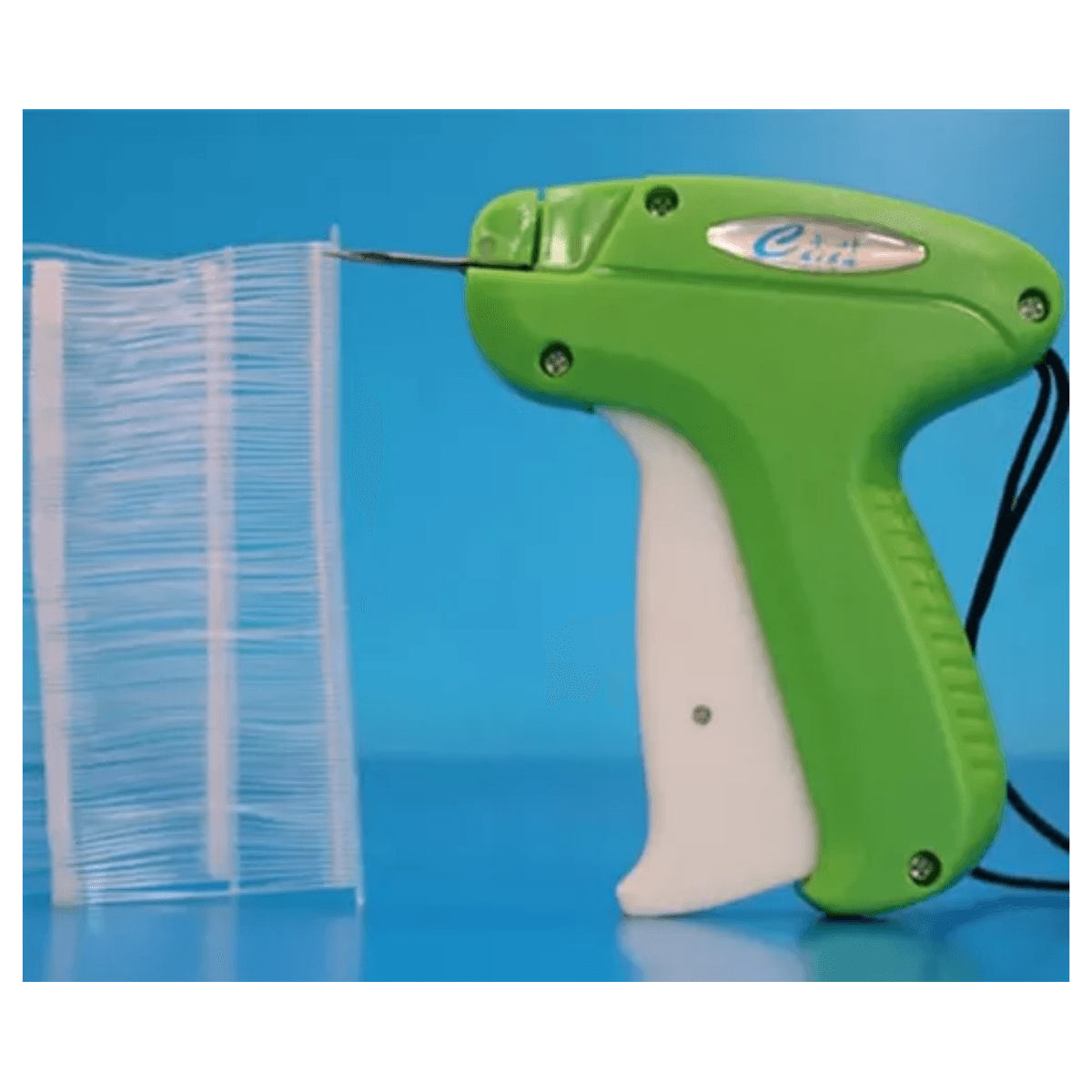 Pistola Etiquetadora de Ropa con Aguja Larga Más 5000 Precintos de 35mm Etiquetadora Chiba Verde