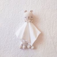 Manta de Apego Muñeco de Compañía para Bebés BE CRAFTY Oso Perla Algodón Antialérgico