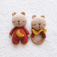Pack Muñeco de Apego y Mordedor Sonajero BE CRAFTY Modelo Oso Tejido en Algodón Hipoalergénico