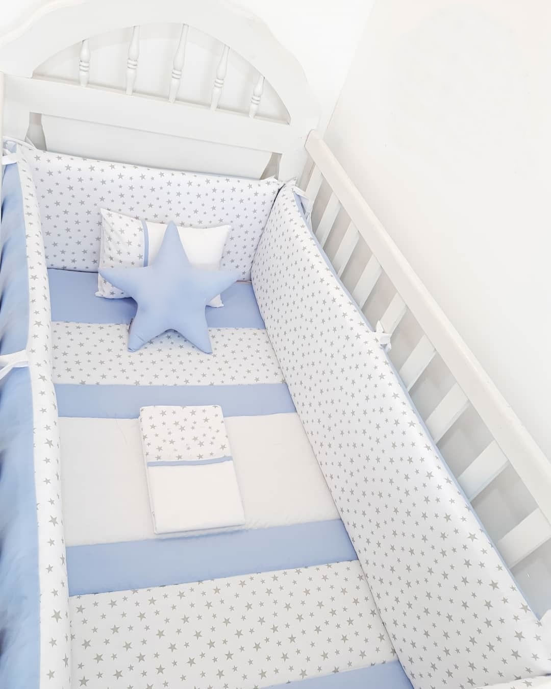 Protector Lateral Parachoques de Cuna BABYTU Diseño Estrellitas Celeste