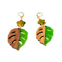 Aretes Hojas 3 Madera y Acrílicos Marialu Creaciones