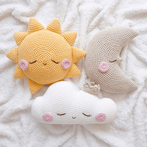 Pack x 3 Cojines Decorativos para Cuna de Bebe BE CRAFTY Nube Sol y Luna Tejidos a Mano plazaVea plazaVea