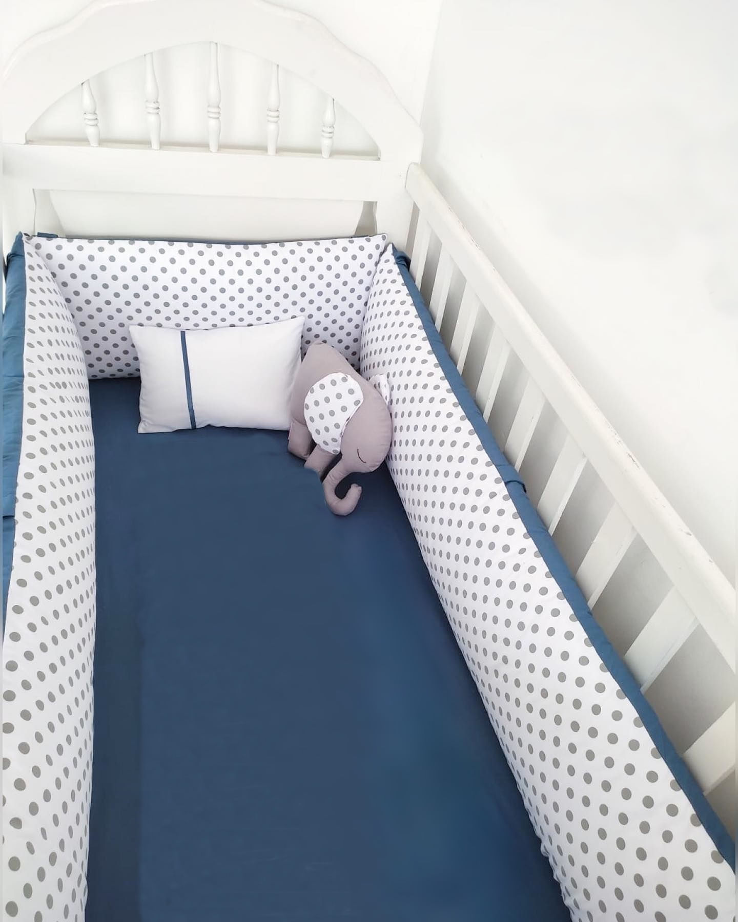 Protector Lateral Parachoques de Cuna BABYTU Diseño Bolitas y Azul Acero