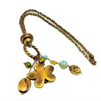 Collar con Accesorios Plastimetal Color Bronce y Cordón Tejido Marialu Creaciones