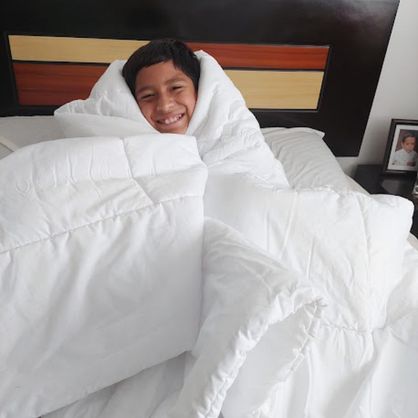 🛌 Edredón Deluxe Hotel King Blanco | Relleno 4 Estaciones – Suave Y Acolchado Para Cama De 106x90 Pulgadas 🏨