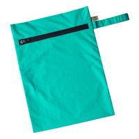 Bolsa Impermeable Yaku Talla M Turquesa con Cierre Azul Oscuro