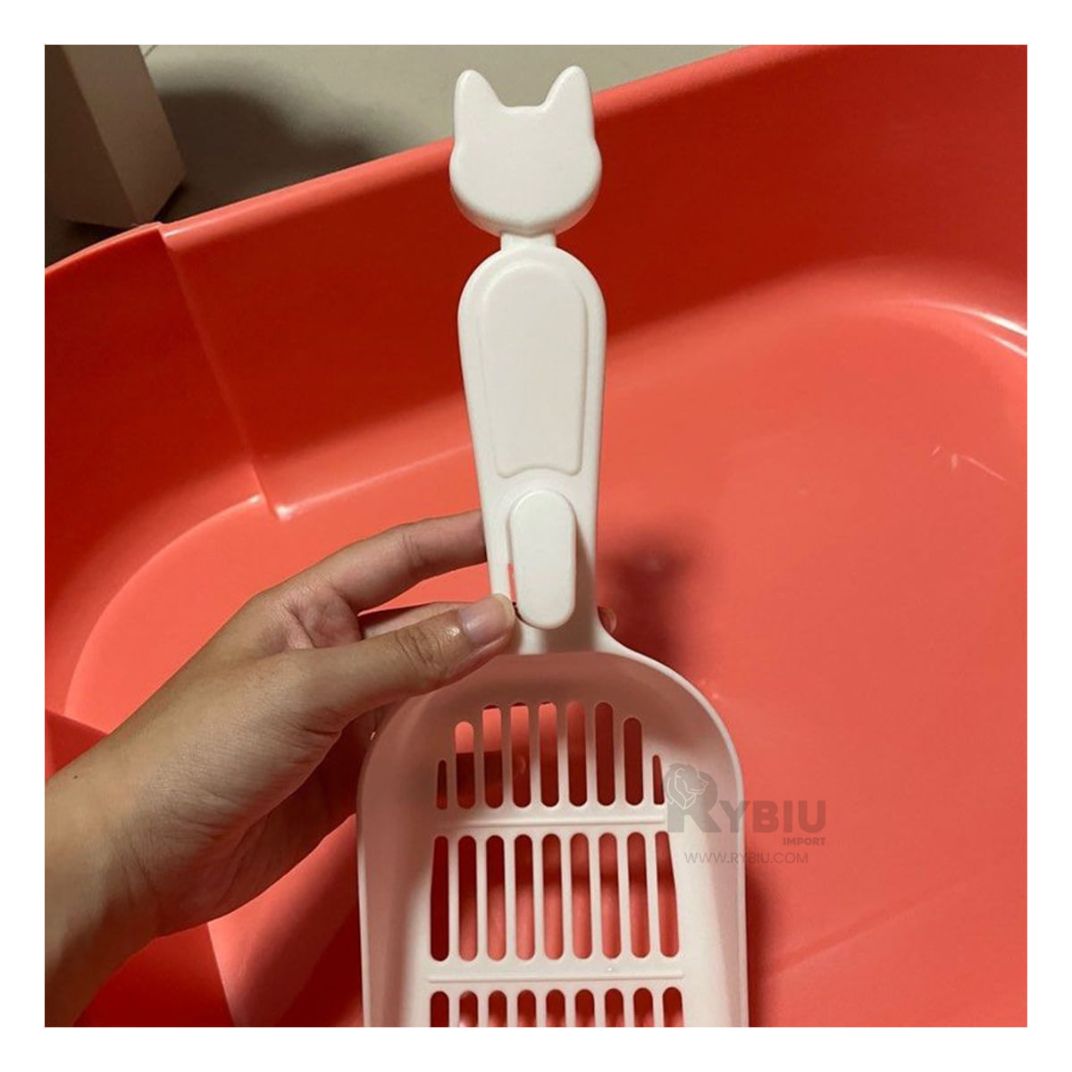 Arenero Cerrado con Bandeja de Color Rojo Y+Stickers