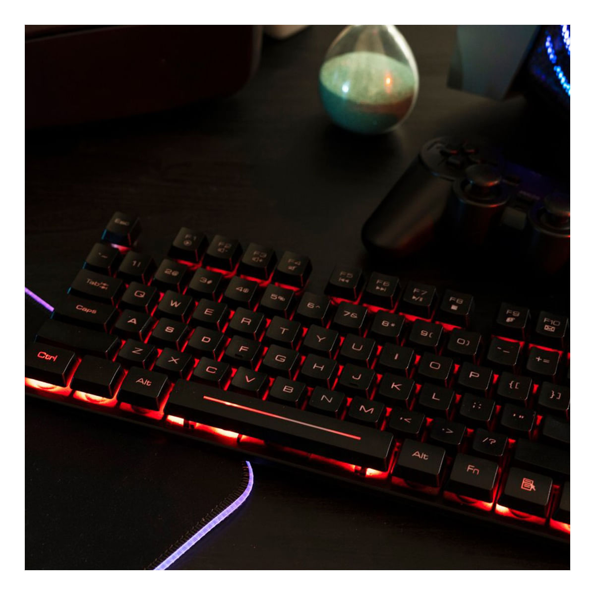 Combo Moderno con Teclado y Mouse de Color Negro