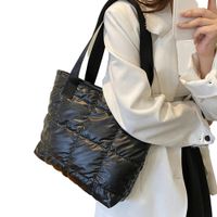 Bolso Tote Bag Negro de Hombro Puffer Shopper Mujer Diseño Rombos Acolchado Genieka