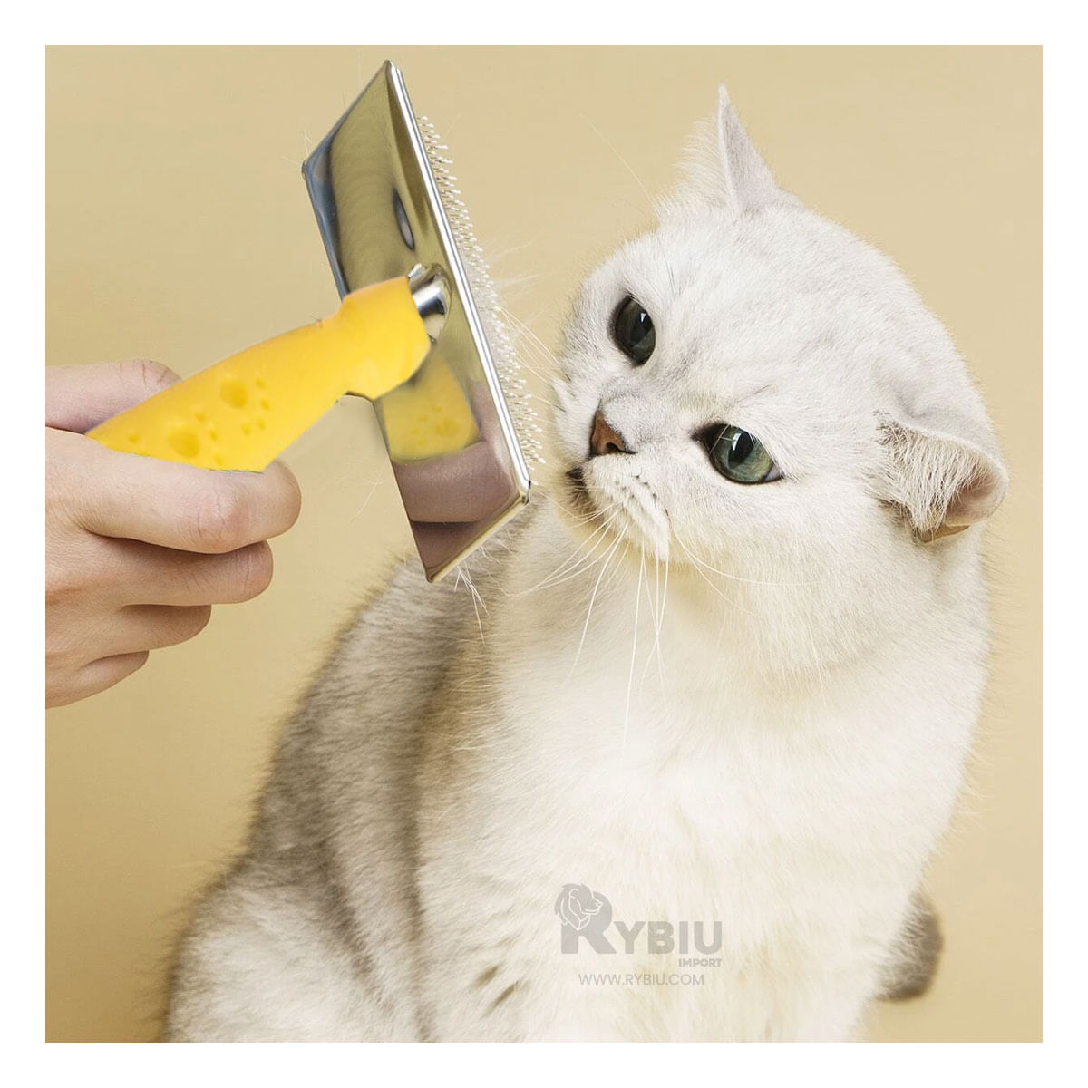 Peine Ligero con Mango Plastico Amarillo Talla M Y+Agendita