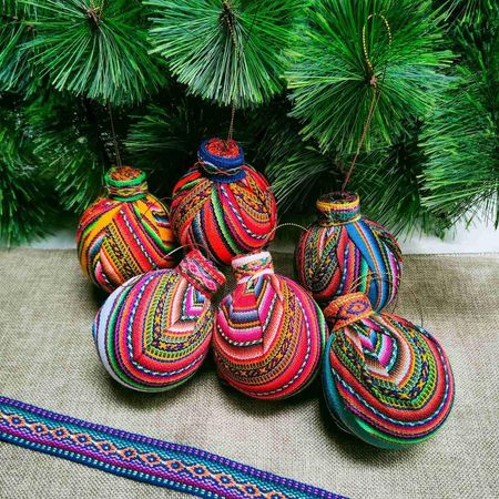 Bolas de Navidad Andinas 8cm Adorno Peruano