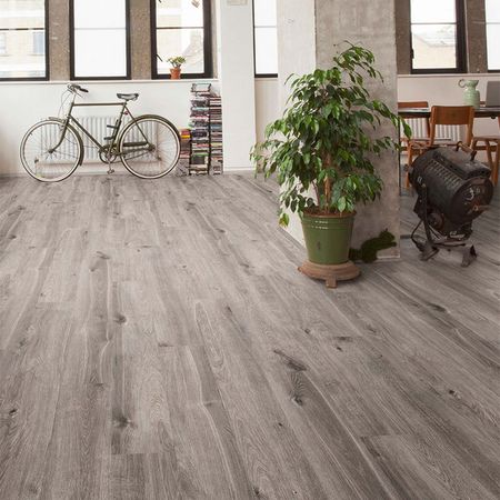 Piso laminado Tornado Oak AC4 8mm 2.22m2