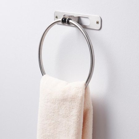 Toallero Circular Loft Mate de Acero Inoxidable Sensea