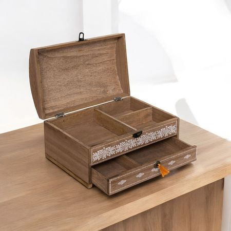 image-d387e80b6f5141b5a7220e9ec3015637