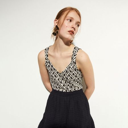 image-e63b14a06c9c4024af76edaa2c3d1e03