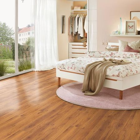 Piso laminado roble sierra Li AC3 7mm 2.46m2 Eurohome