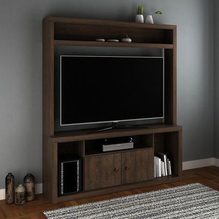 Centro De Entretenimiento Camille Rustico