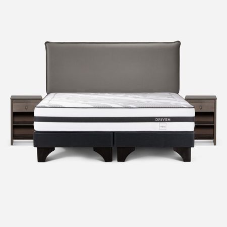 Dormitorio Europeo Driven King + Respaldo Maurice Gris + 2 Veladores Ferrara Gris