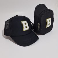 Gorro y canguro negro con letra ""B"" de bebe de 1 - 3 años Aititi´s Kids