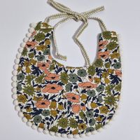 Babero de algodón reversible verde agua floral para bebe RN hasta los 6m Aititi´s Kids