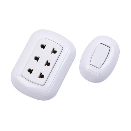 Pack interruptor simple y tomacorriente triple Werken