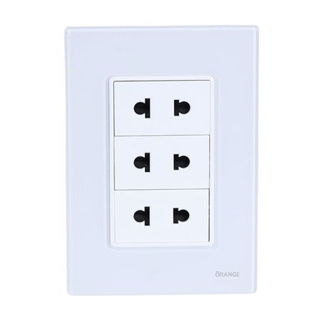 Placa Armada Orange: Tomacorriente Triple Universal Vitro Blanco