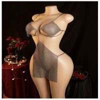 Vestido de cadenas con pedreria tipo diamantes talla S