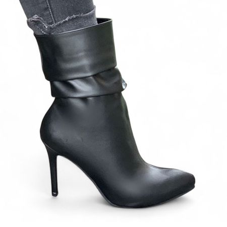 Botin Mujer Corrugado Aguja Taco 9 2086L-68 Color Negro Talla 38