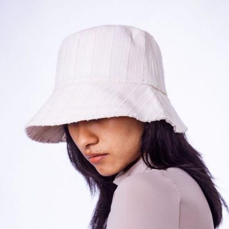 Bucket Hat Regina Crema