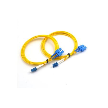 Cable De Fibra Óptica Furukawa Fibre Channel De 3 Cm, Amarillo, Alta Velocidad Y Compatibilidad Uni 33000982