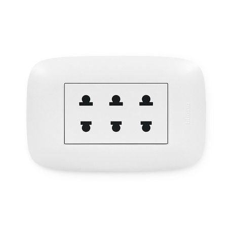 Tomacorriente Universal Triple Bticino Sencia 16A/250 Blanco