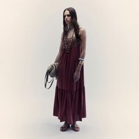 Vestido Mujer Sfera Pechera Acolchada Guinda