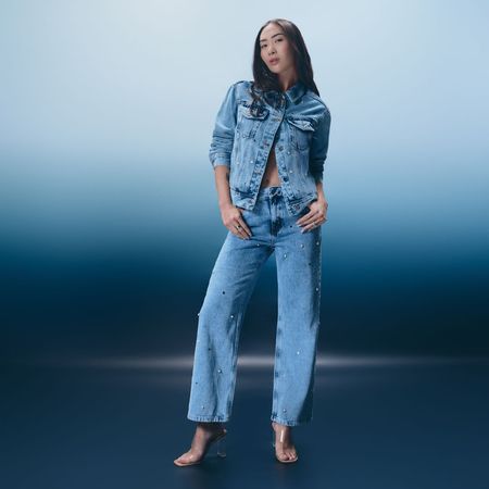 image-370802fc8b6046378a7248f296e32c9c