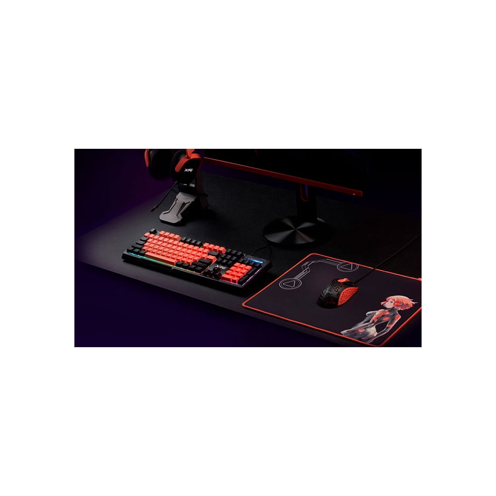 Teclado gaming XPG Seeker Merah edición rosa con retroiluminación RGB y diseño ergonómico