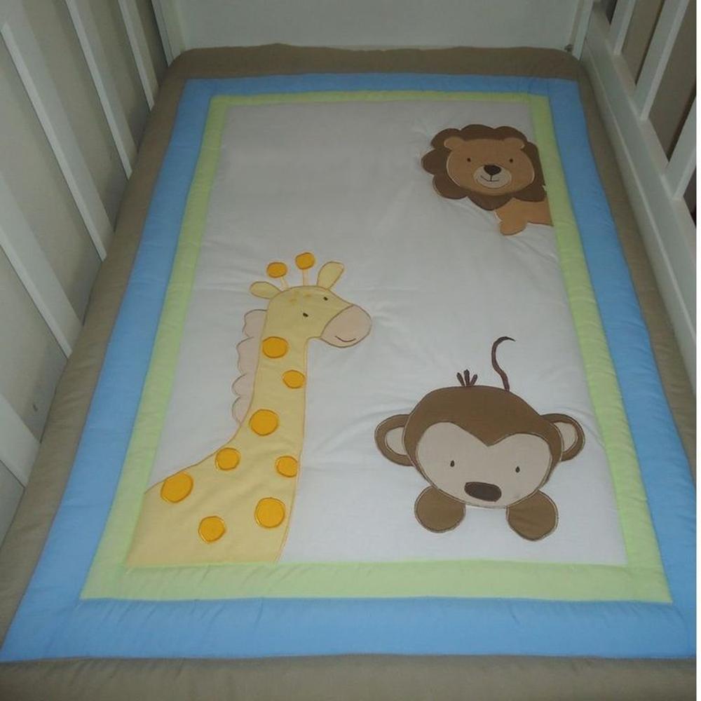 Edredón para cuna Diseño Bordado Safari