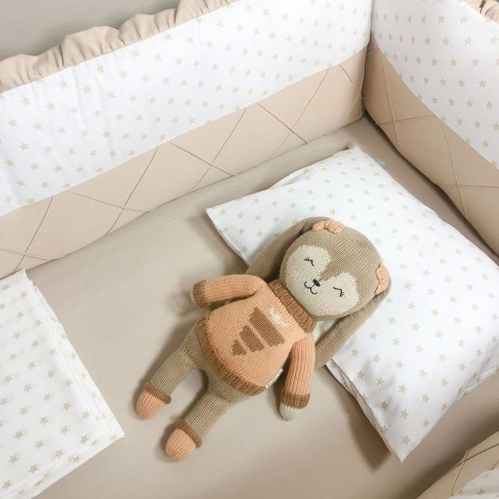 Protector Lateral Parachoques cuna diseño beige -estrellitas