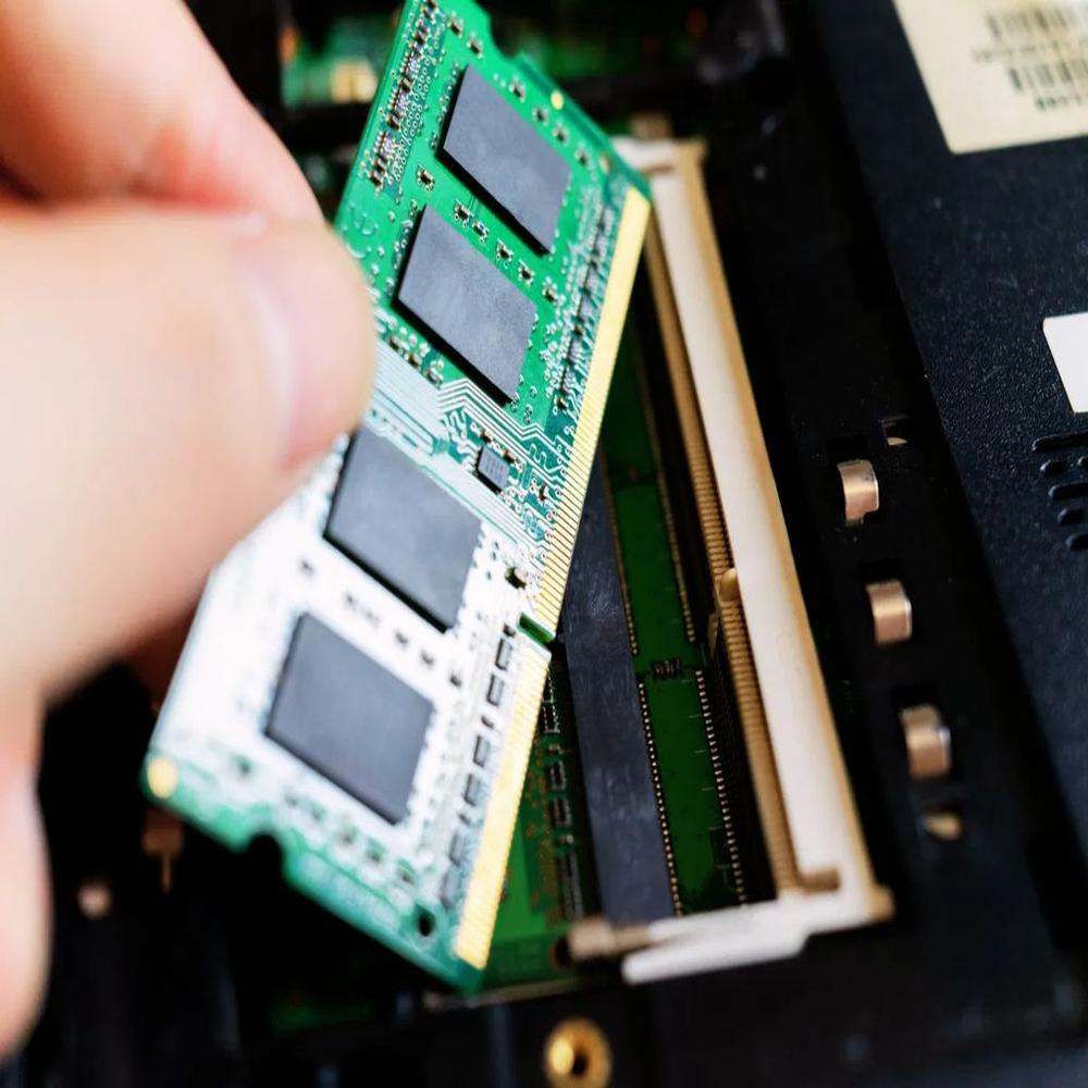 RAM Kingston DDR3 SODIMM de 8GB y 1600MHz PC3-12800 FACIL DE INSTALAR – Producto Reacondicionado A