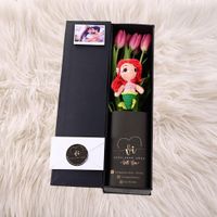 Box Luxury Tulipanes Fucsia + Ariel - Arreglo floral  Ramo de princesas